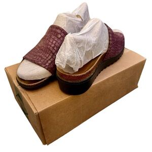 Walking Co Slip-On Flatform Suede & Leather Wedges Size 9